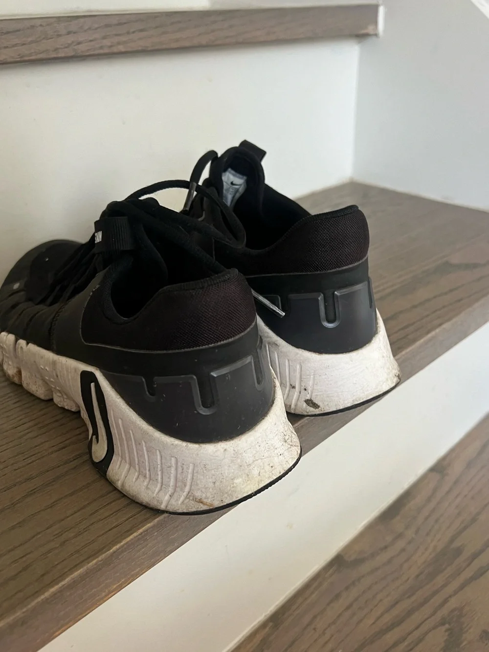Nike Free Metcon 5 Black / White Anthracite Workout Athletic Running Shoes